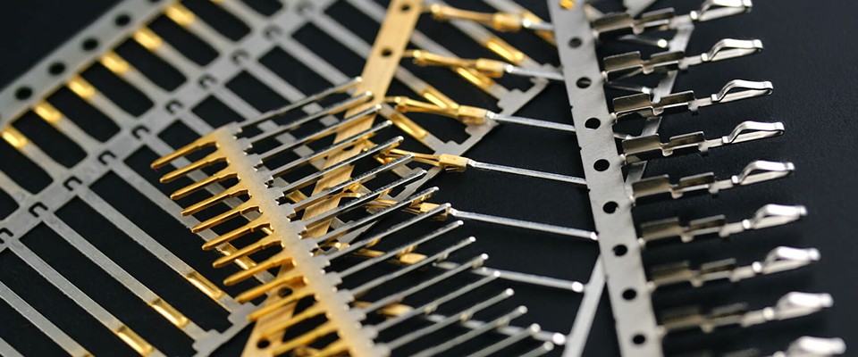 Why Plating Thickness and Uniformity Are Critical for Connector Reliability